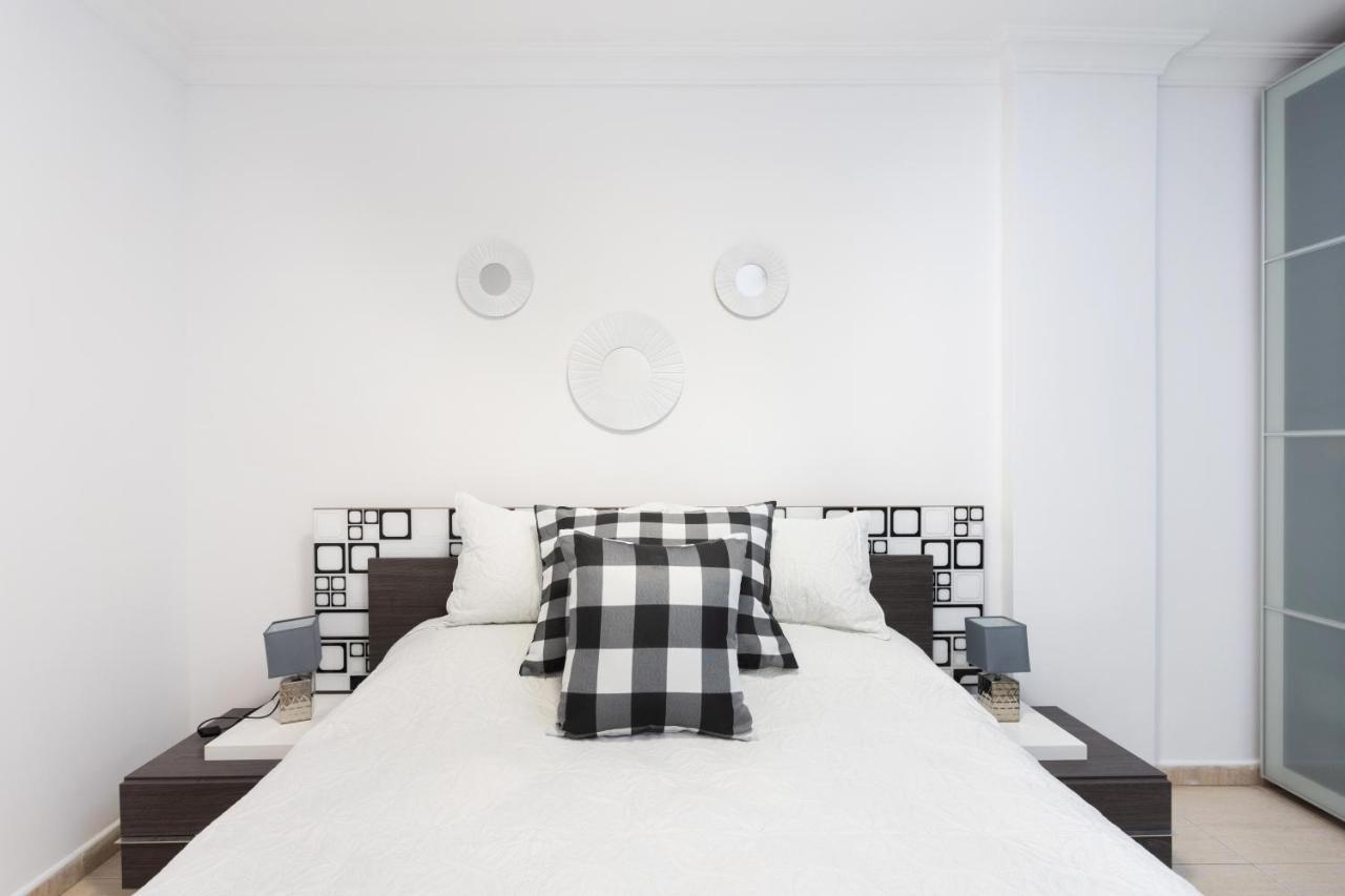 Home2Book Fantastic 160M2 Terrace Flat & Bbq Radazul Buitenkant foto